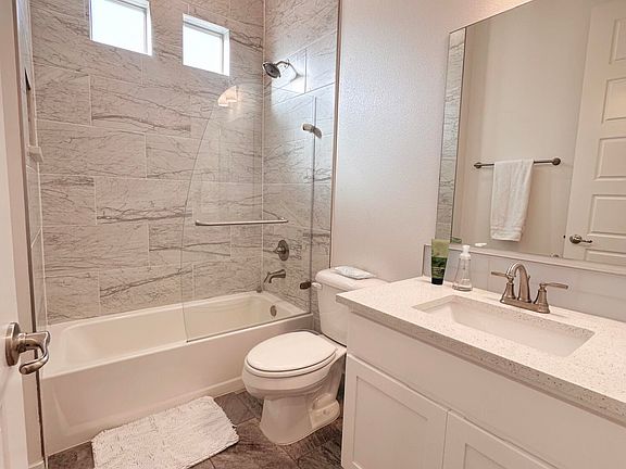 5th image of 12864 Haxby Ct