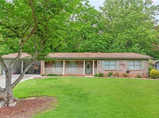 2585 Whisper Trl, Douglasville, GA 30135