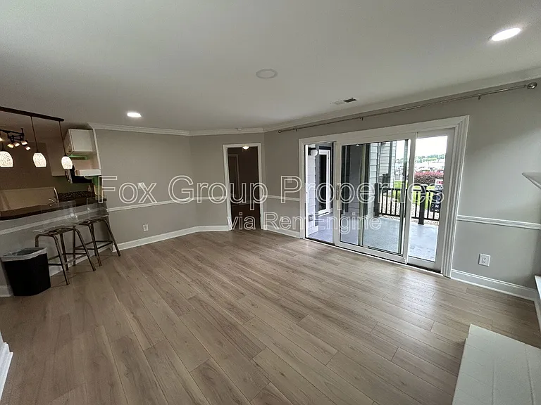 18837 Vineyard Point Ln — Photo 4