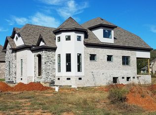 136 Rockingham Dr, Murfreesboro, TN 37129