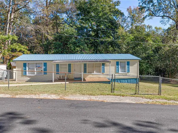 2 Palmetto Ct, Phenix City, AL 36869