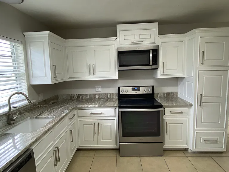 601 Riverview Ave — Photo 7