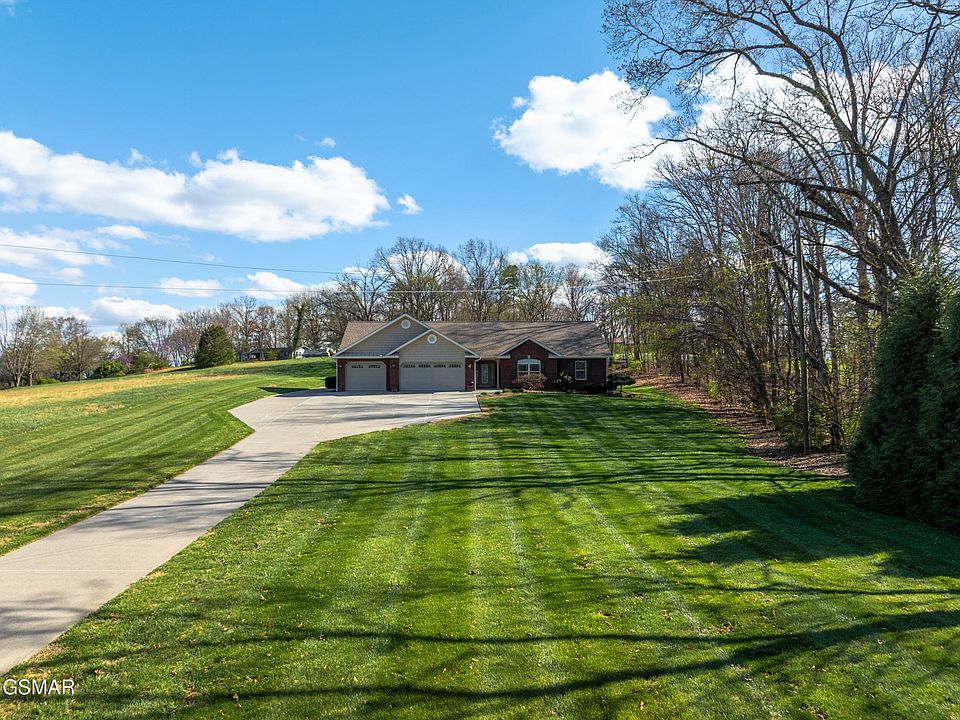 1st image of 225 Piney Rd