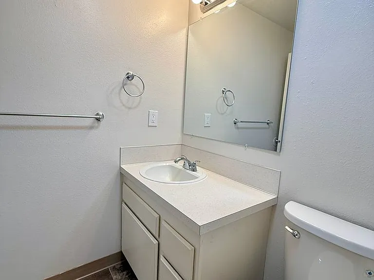 Rolling Hills Townhouses — Photo 19