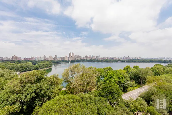 Sold by Halstead Real Estate | media 26