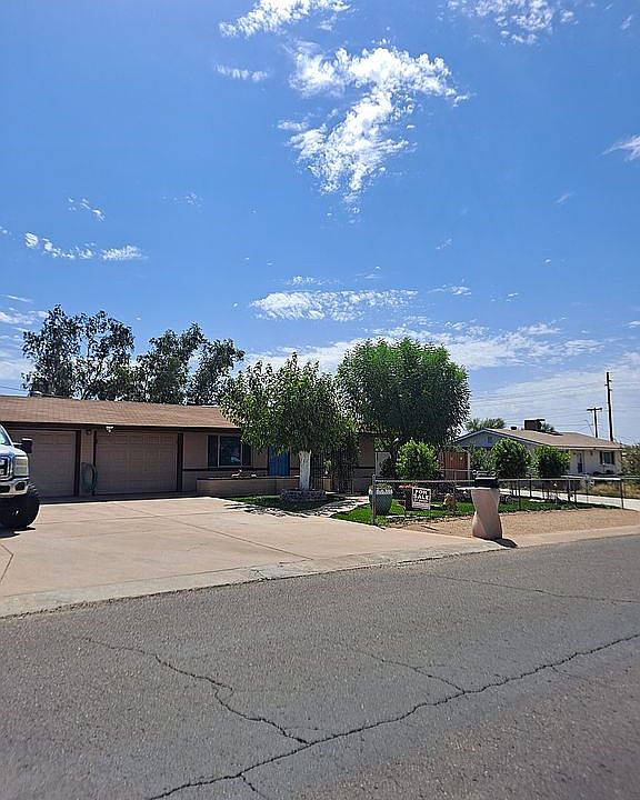 1st image of 427 N 96th Pl