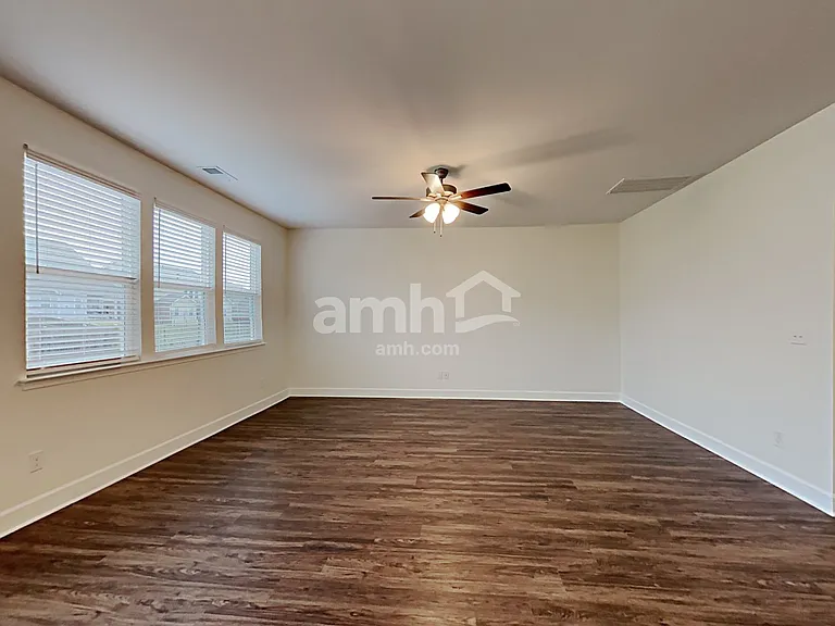 4326 Spregan Way — Photo 11