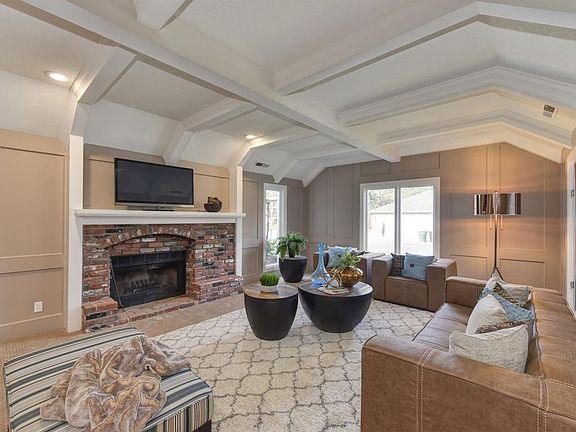 4th image of 1448 Kingsford Dr