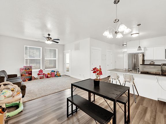 5th image of 1772 W Terra Vista Ln Unit 101