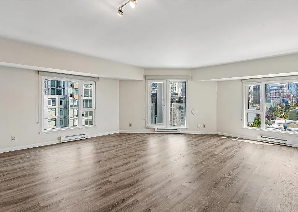 121 Vine St #1507