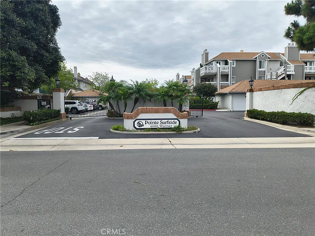 3 bed, 1234 sqft, $3,950 — Photo 2