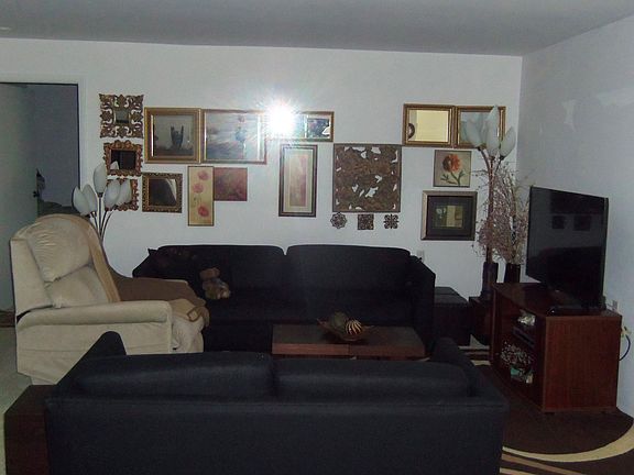 3rd image of 503 Tiffany Lane #A
