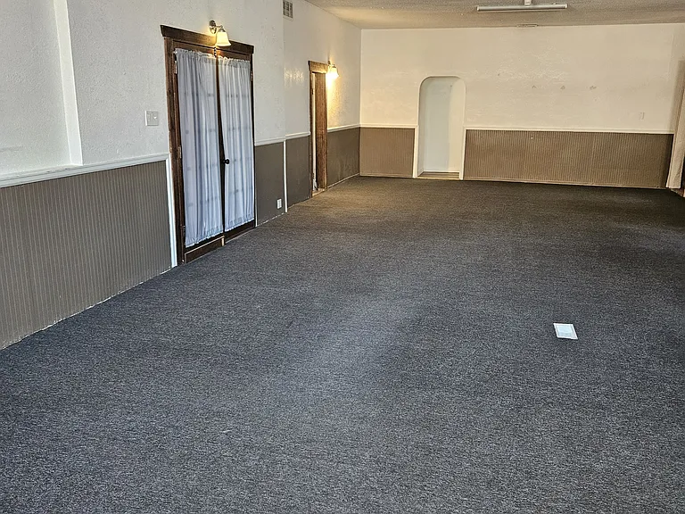 203 W Main St — Photo 2