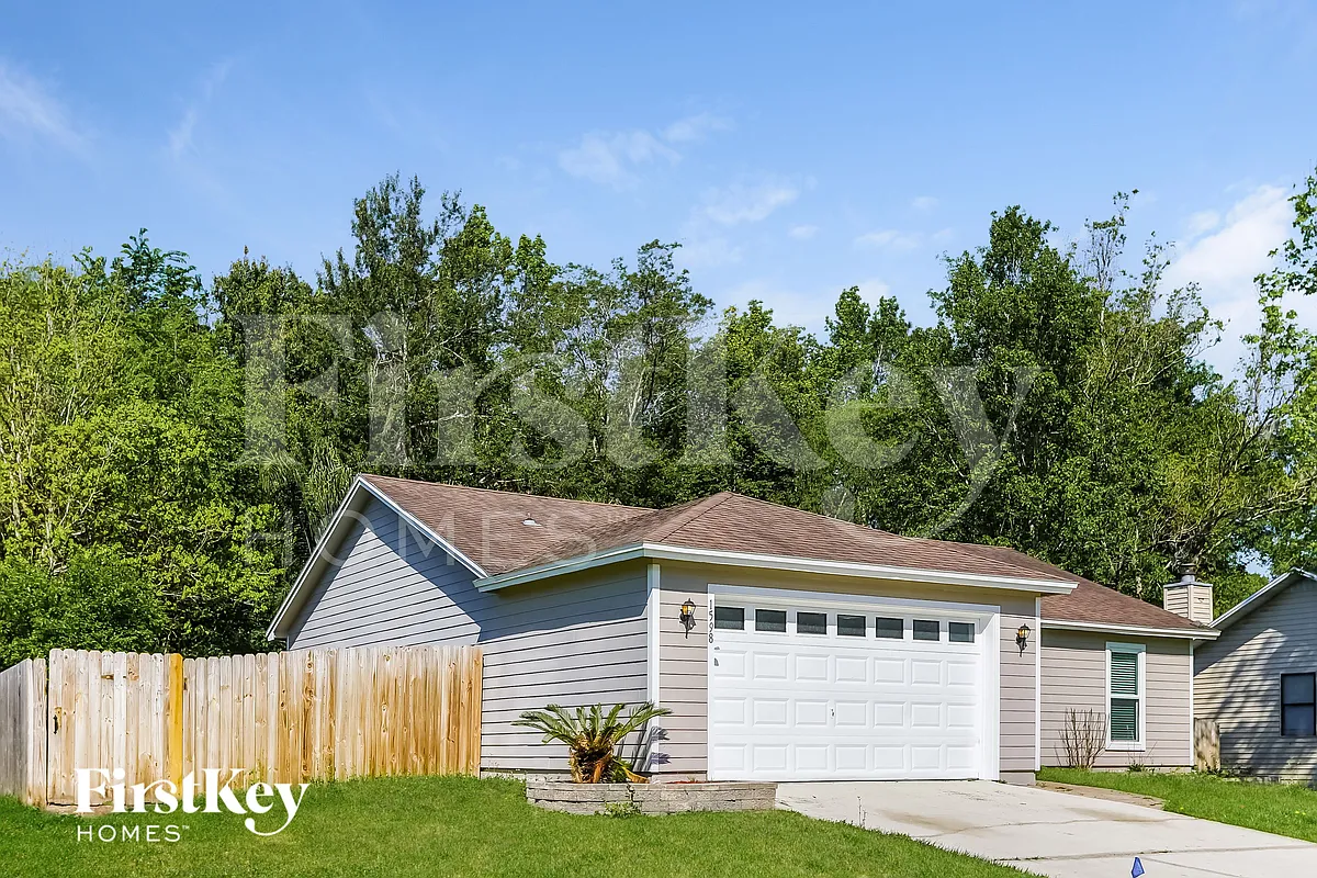 Building Photo - 1598 Twin Oak Dr
