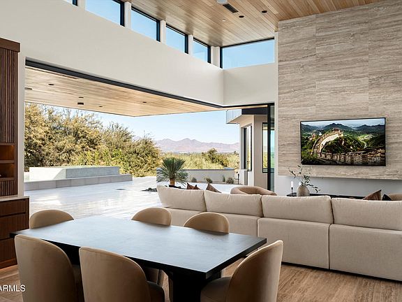 3rd image of 6200 E Quartz Mountain Road