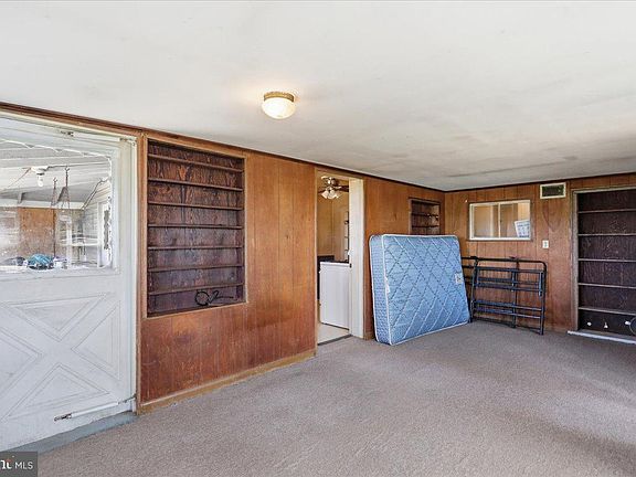 4th image of 13844 Clear Spring Rd