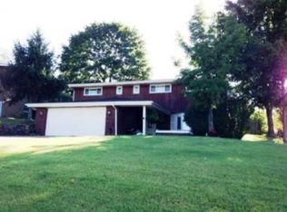 1413 Gill Hall Rd, Clairton, PA 15025