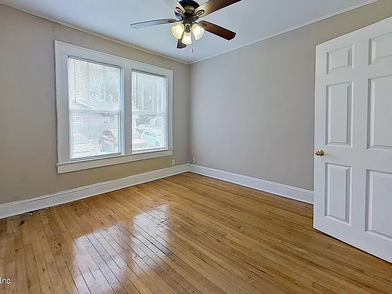 2619 College St #2 — Photo 7