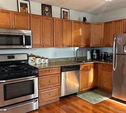 5th image of 1328 Morris St Floor 3