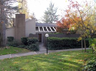 707 Elmhurst Cir, Sacramento, CA 95825