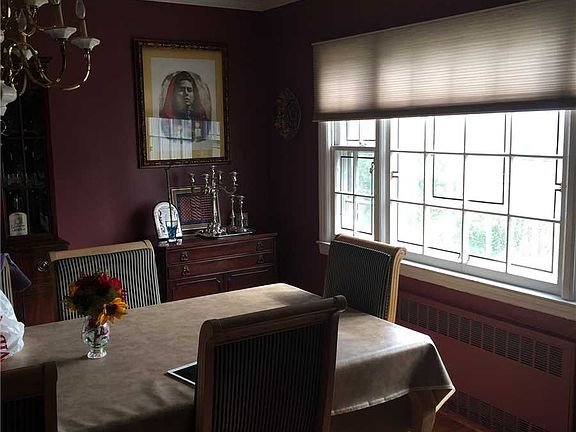 5th image of 311 Walton St
