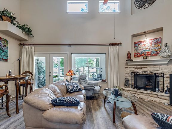 4th image of 17 Presidio Rd