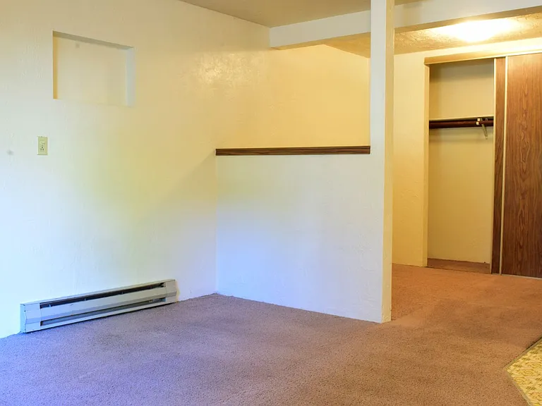 Washington Apartments — Photo 15