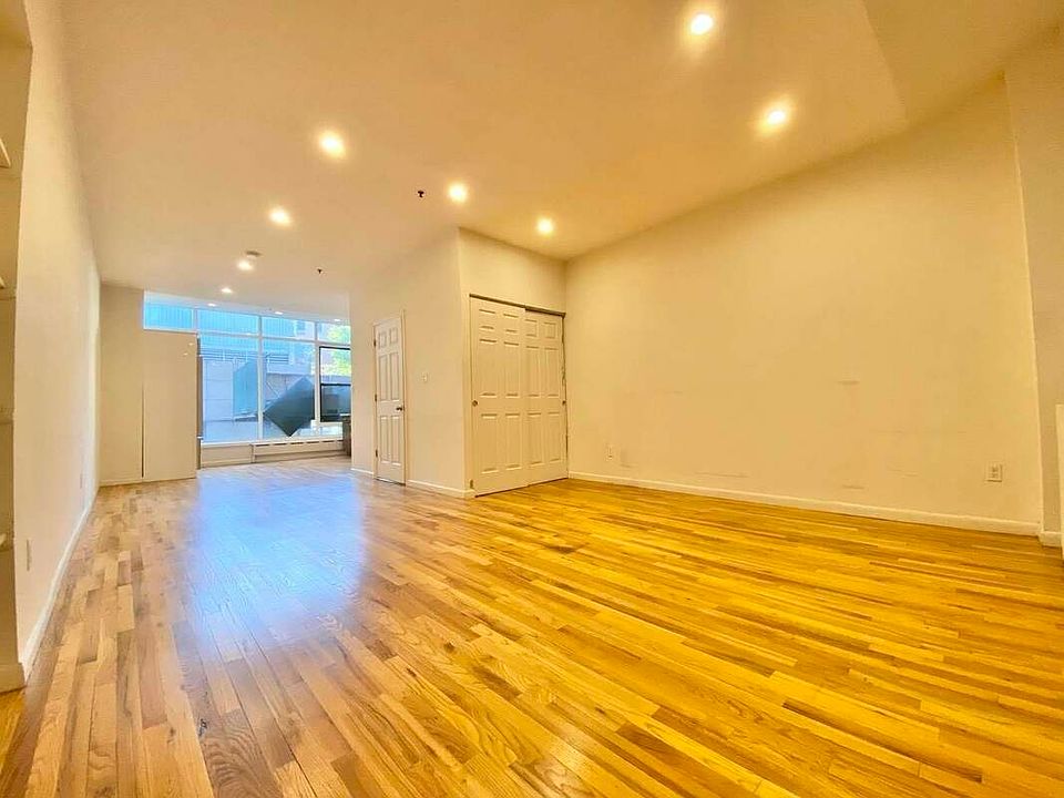 1st image of 114 E 28th St #2B2
