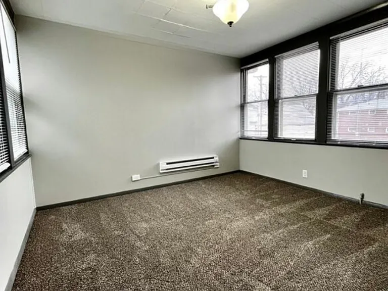 1619-1623 D Street — Photo 7