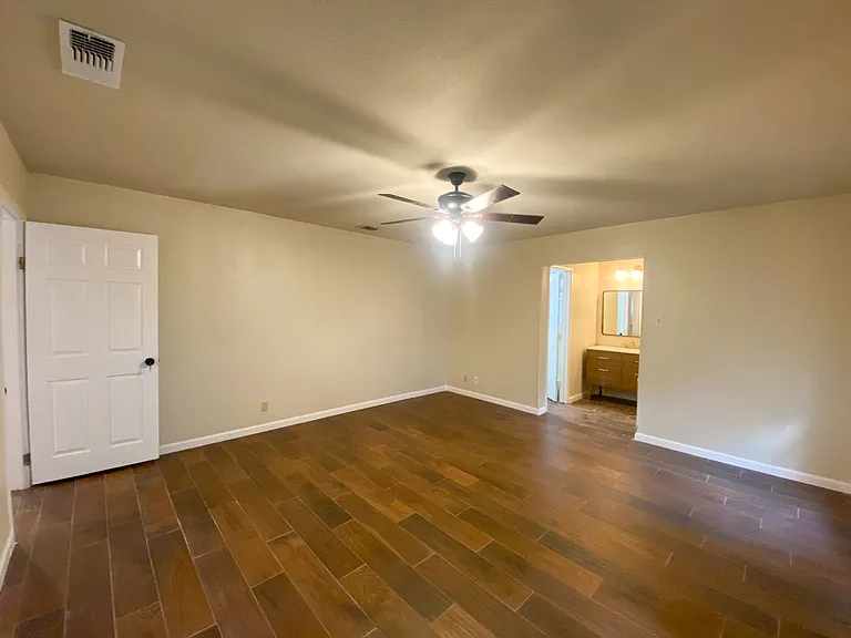11039 Whisper Valley St — Photo 28