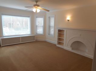 5847 N Campbell Ave #1, Chicago, IL 60659