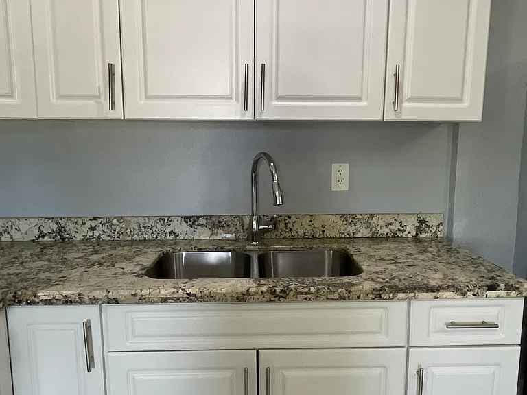 5605 Pinewood Ave — Photo 13