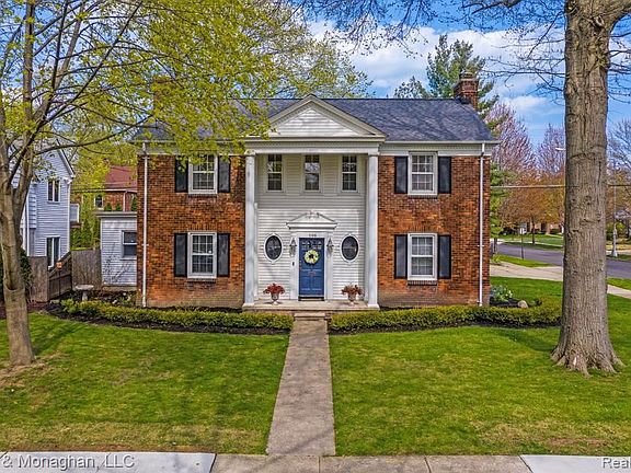 4th image of 1100 Grayton St