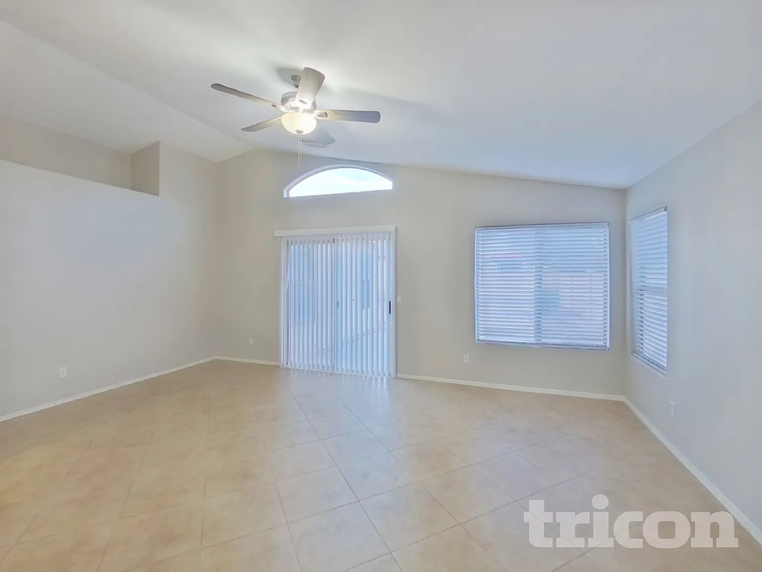 1612 E Barbarita Ave Gilbert AZ — Photo 2