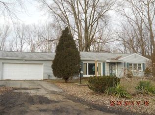 2710 Midvale Dr, Rochester Hills, MI 48309