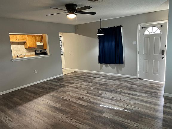 3rd image of 113 Xi St #A