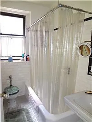 Rented by Jan Reynolds Real Estate | media 35