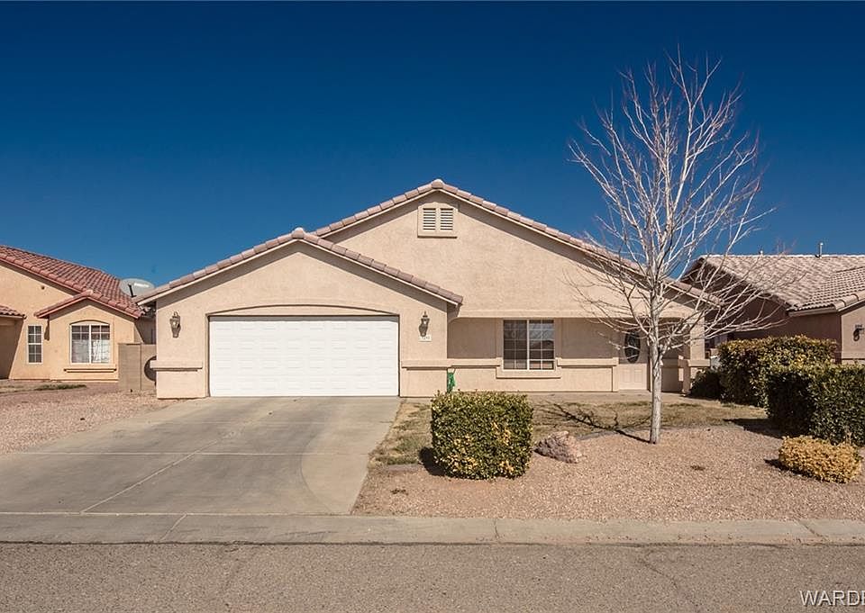 1st image of 3291 E El Tovar Ave