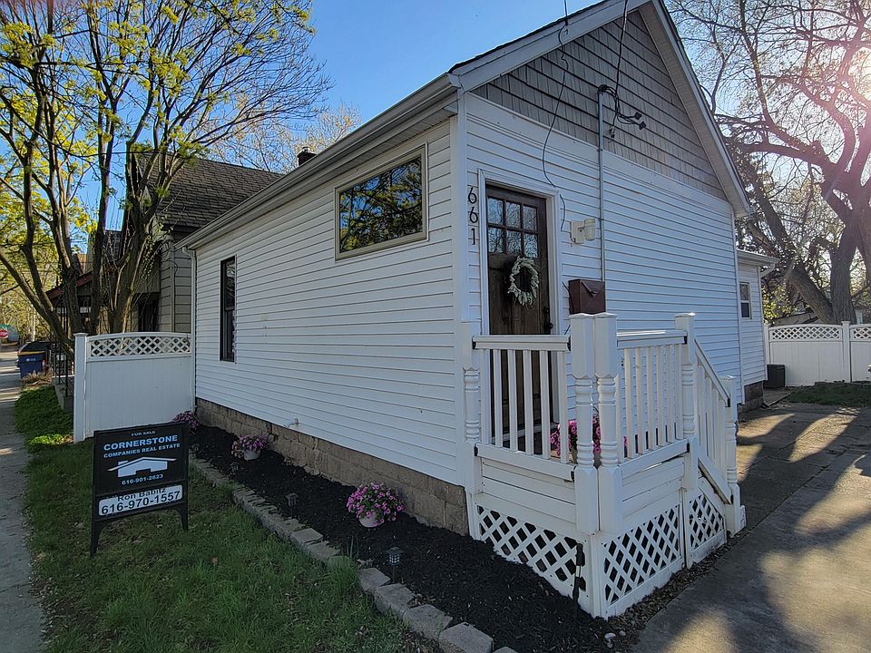 1st image of 661 McReynolds Ave NW