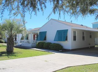 1534 Ann St, Beaufort, NC 28516