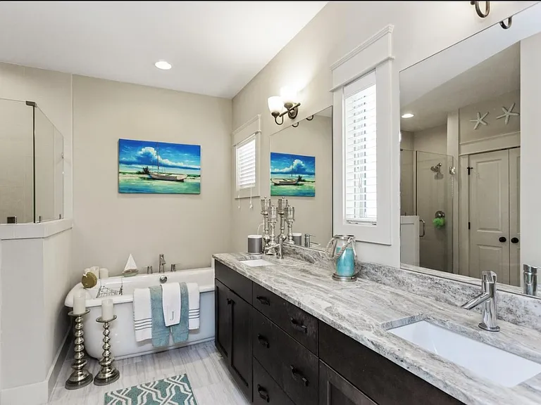 1414 Lillian St #B — Photo 16