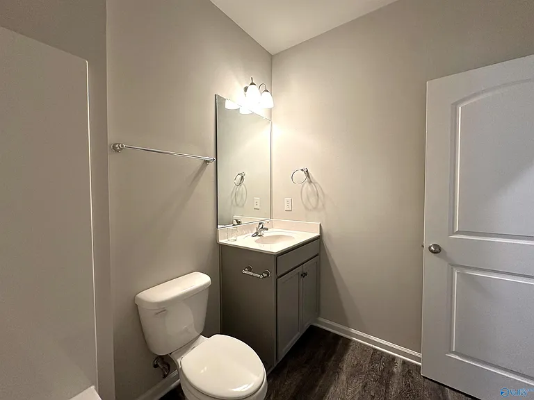 6528 Moon Crest Ln — Photo 17