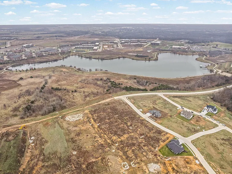 2905 Easley Cabin Cir — Photo 52