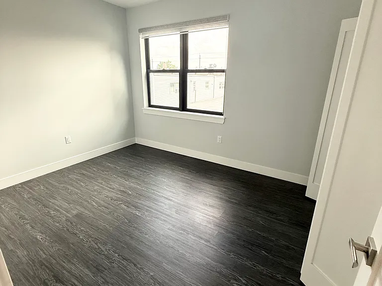 6111 Jackson St #2 — Photo 12