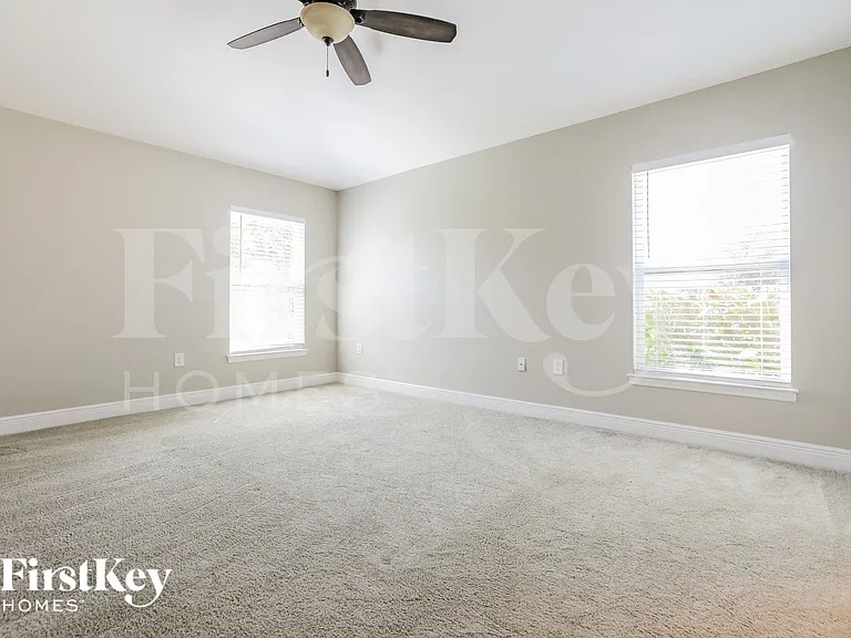 446 Xingu Ct — Photo 5