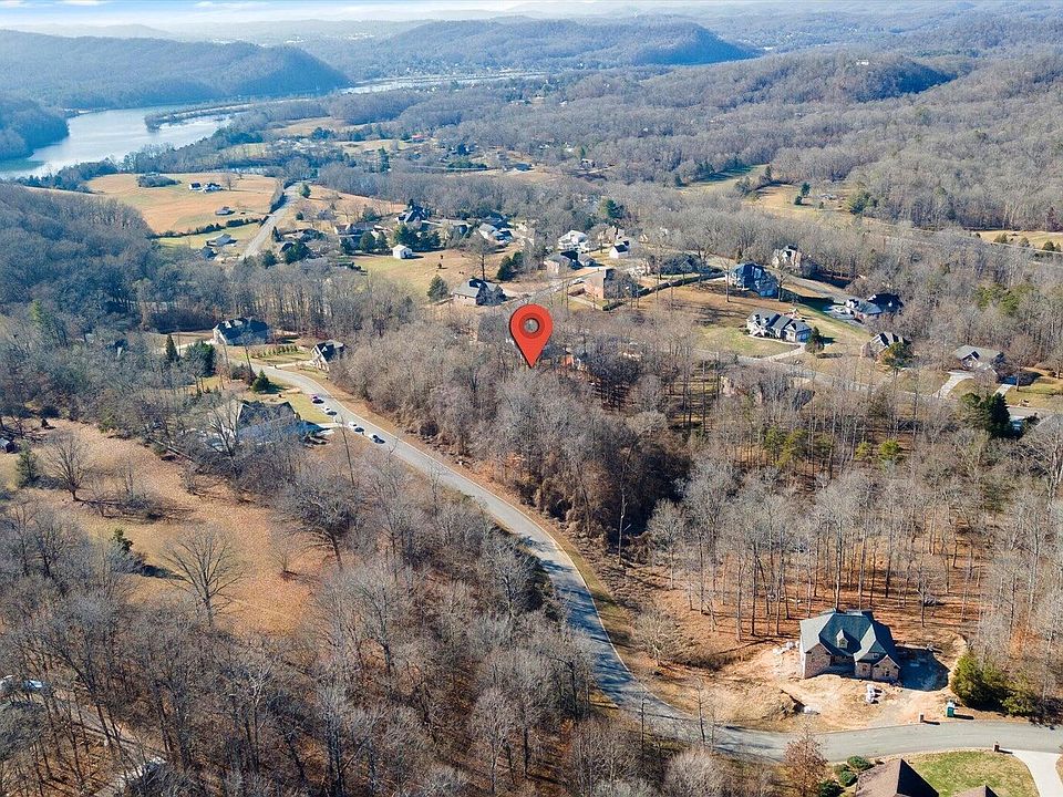 2nd image of Saint James Ln