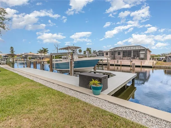 4818 Regal DR, BONITA SPRINGS, FL 34134