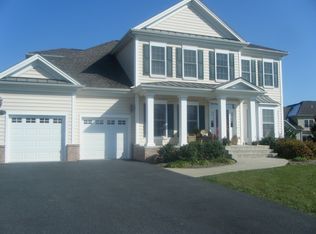 6770 Lilac Dr, Bethlehem, PA 18017