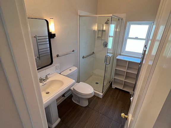 5th image of 126 N Ellsworth Ave #B