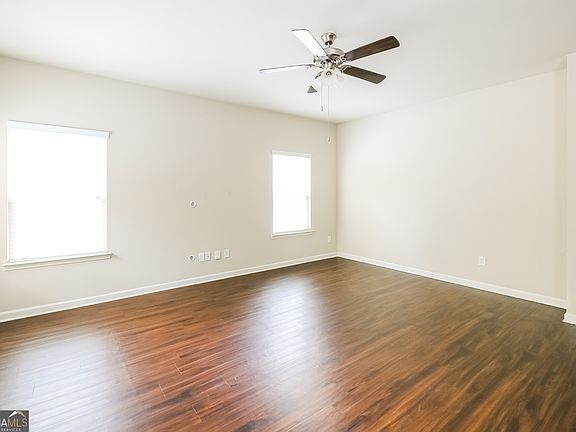 4th image of 177 Parkview Place Dr